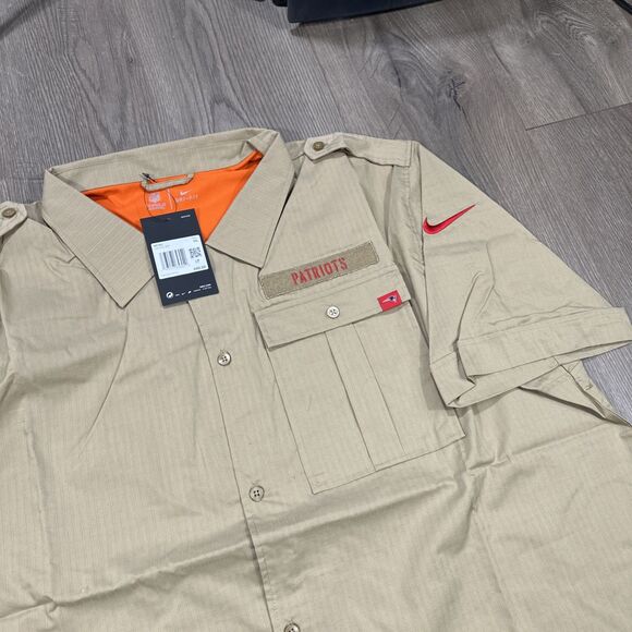 New England Patriots Nike 2019 Salute to Service Sideline Woven Button Shirt XXL - Picture 4 of 7